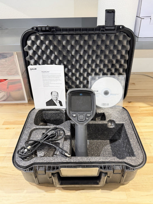 FLIR E5 THERMAL IMAGING CAMERA W/ BATTERY & CHARGER - SHIPS FAST