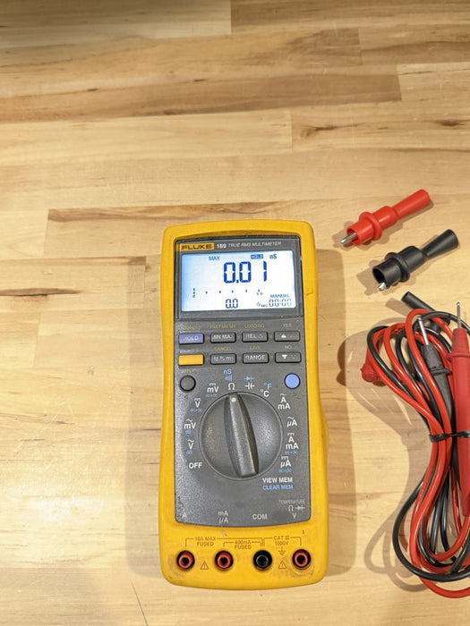 FLUKE 189 TRUE RMS MULTIMETER WITH LEADS & CLIPS TESTED