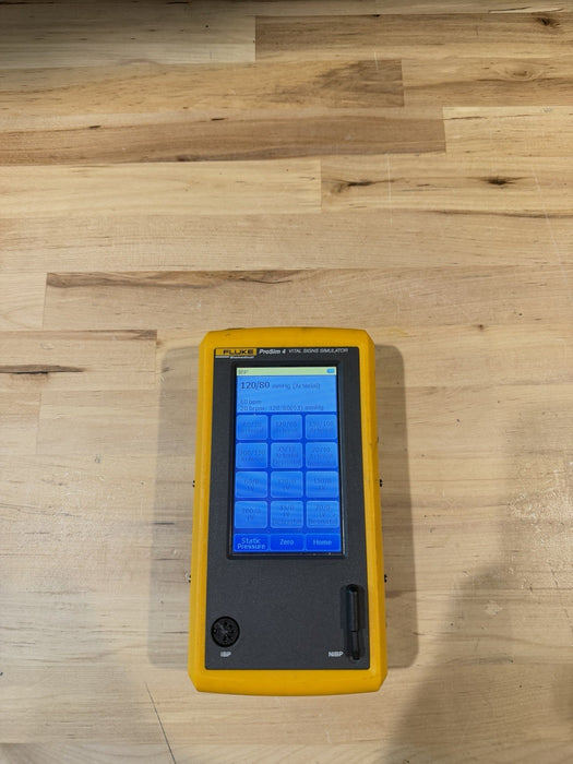 FLUKE PROSIM 4 VITAL SIGNS SIMULATOR (NO BATTERY) READ DESCRIPTION / FOR PARTS