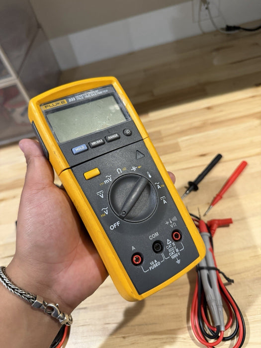 FLUKE 233 REMOTE DISPLAY AUTOMOTIVE DIGITAL  MULTIMETER (TESTED) FREE SHIPPING