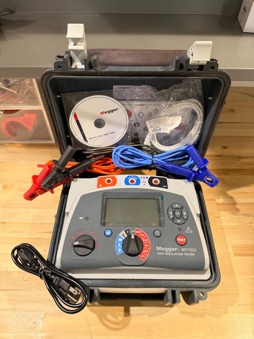 MEGGER MIT1025 10KV INSULATION TESTER WITH CHARGER & LEADS