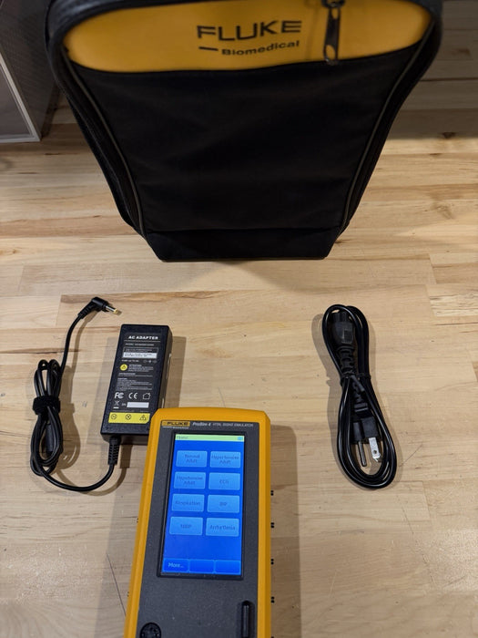 FLUKE PROSIM 4 VITAL SIGNS & ECG SIMULATOR W/ BAG & CHARGER (TESTED) SHIPS FREE