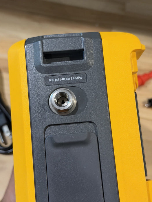 FLUKE 729PRO AUTOMATIC PRESSURE CALIBRATOR W/ ACCESSORIES (TESTED) SHIPS FREE