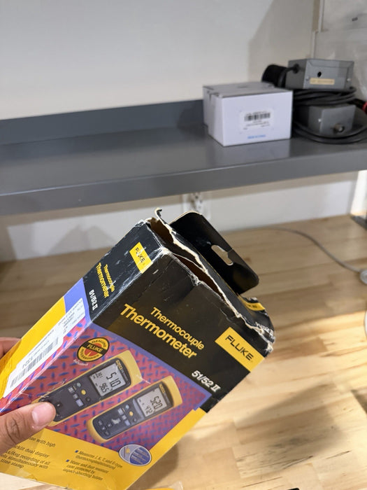 FLUKE 51 II THERMOCOUPLE THERMOMETER