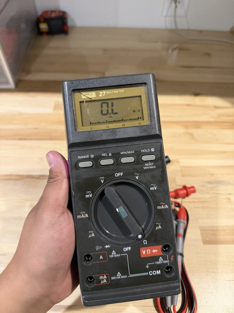 FLUKE 27 DIGITAL MULTIMETER WITH LEADS