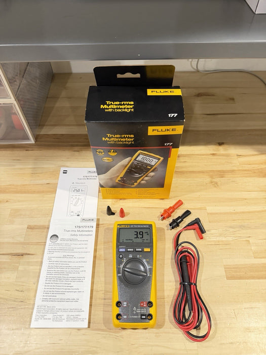 FLUKE 177 TRUE RMS DIGITAL MULTIMETER & TEMPERATURE (NEW FACTORY SEALED)MFD 2025