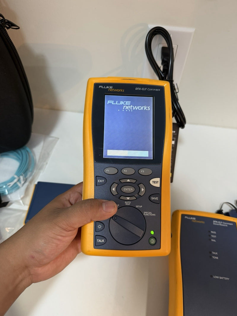 FLUKE NETWORKS DTX-CLT CERTIFIBER OLTS TESTER KIT W/DTX-MFM2 (TESTED)SHIPS FREE