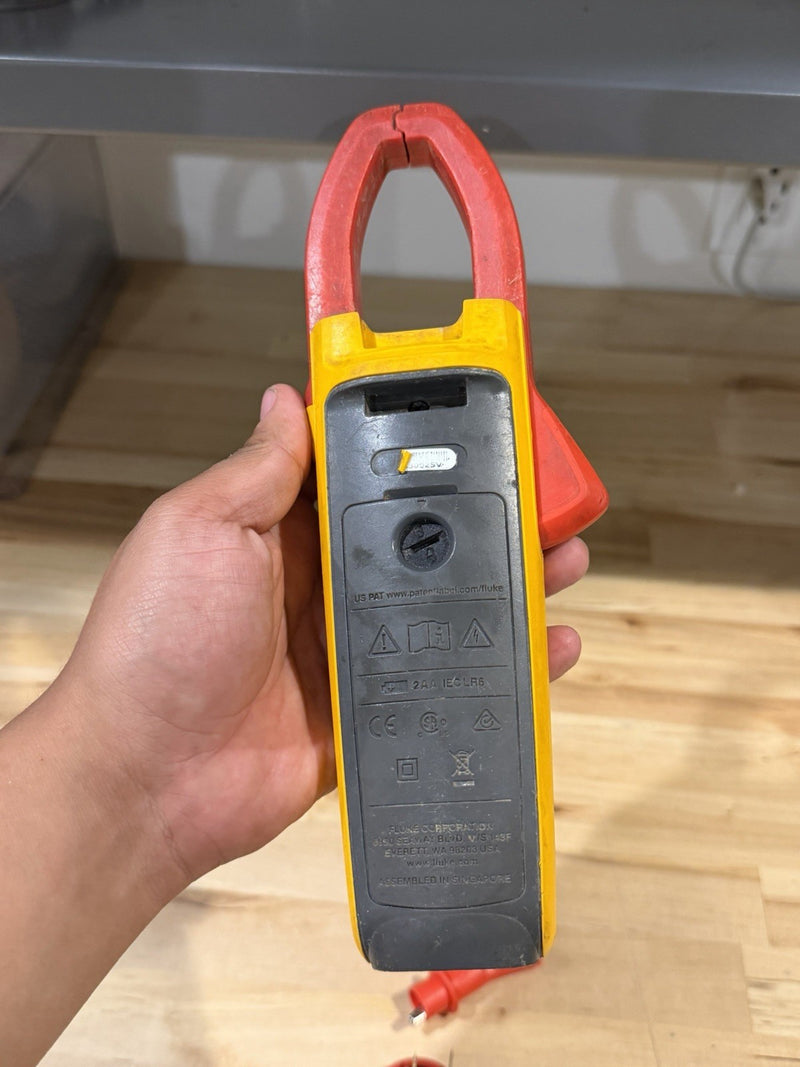 FLUKE 374 FC TRMS CLAMP METER WITH LEADS & CLIPS TESTED