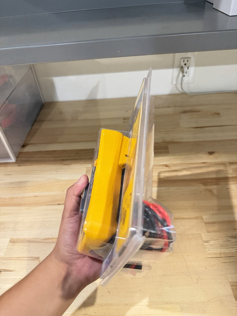 FLUKE 110 PLUS ESSENTIAL MULTIMETER WITH LEADS