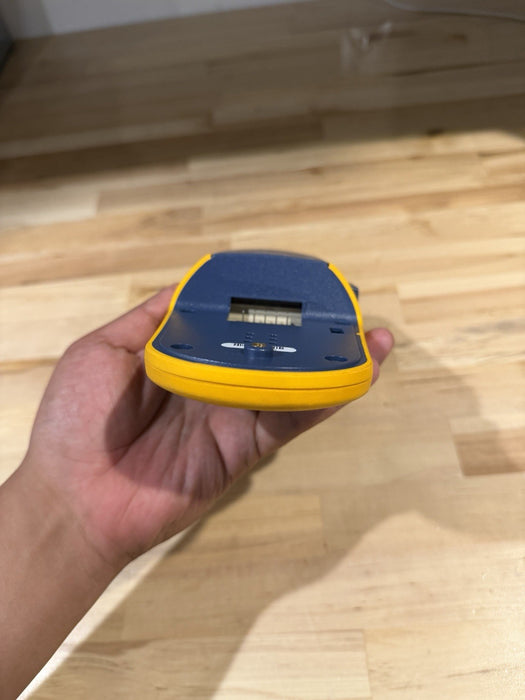 FLUKE LINKRUNNER AT 2000 TESTER FOR PARTS