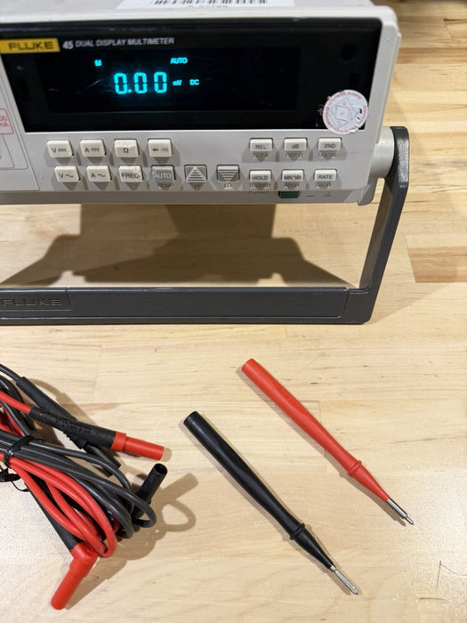 FLUKE 45 DUAL DISPLAY MULTIMETER W/ LEADS & CLIPS (TESTED) SHIPS FAST