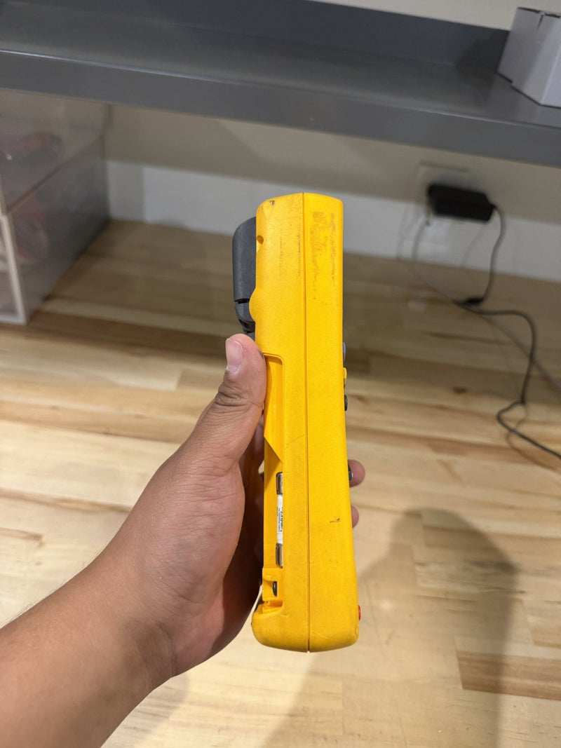 FLUKE 189 TRUE RMS MULTIMETER FOR PARTS