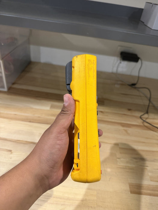 FLUKE 189 TRUE RMS MULTIMETER FOR PARTS