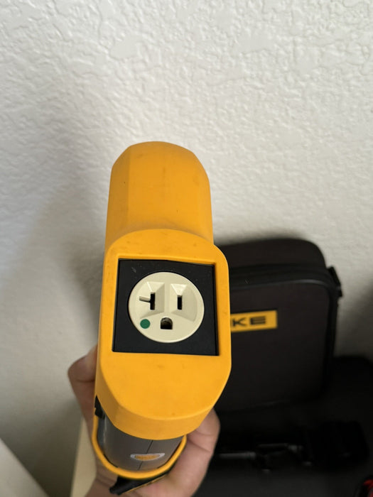 FLUKE ESA609 ELECTRICAL SAFETY ANALYZERCALIBRATED 2025