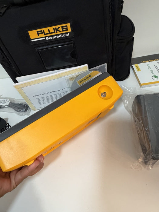 FLUKE BIOMEDICAL PROSIM 8 VITAL SIGNS SIMULATOR CALIBRATED 2023/2024