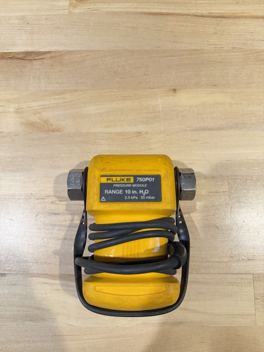 FLUKE 750P01 RANGE 10 2.5 KPA 25 MBAR (TESTED) FREE SHIPPING