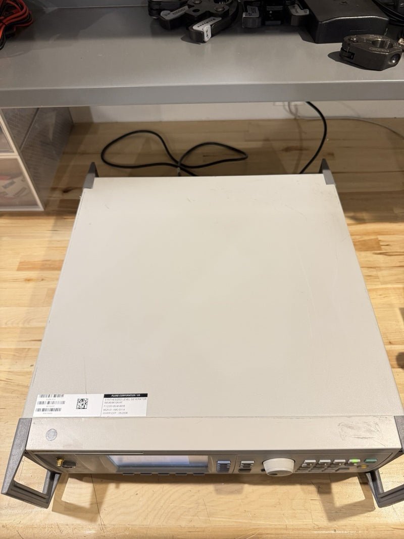 FLUKE 9610A/AF RF REFERENCE SOURCE - FREE SHIPPING (SHIPS FAST)