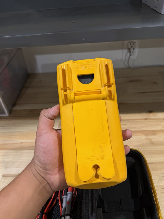 FLUKE 87V TRUE RMS MULTIMETER W/ LEADS (TESTED) SHIPS FAST BAG