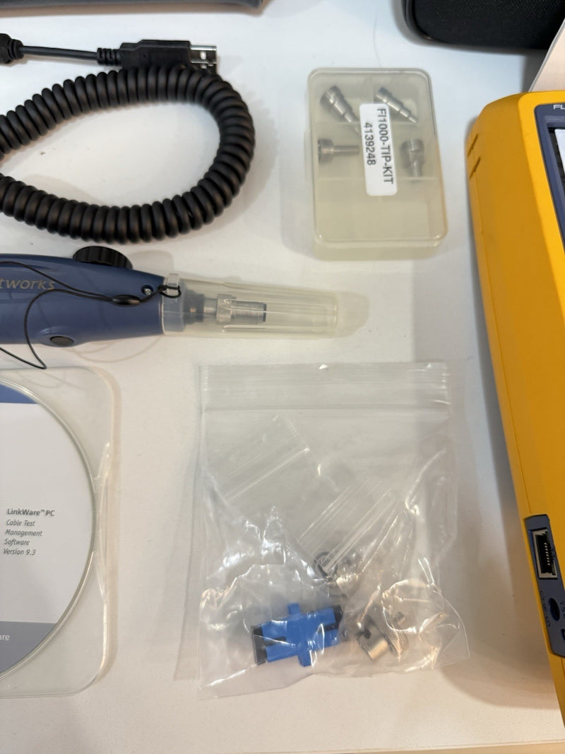 FLUKE NETWORKS VERSIV OPTIFIBER PRO OTDR KIT WITH QUAD OTDR MODULE & ACCESSORIES