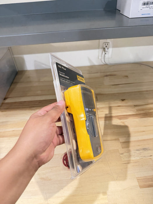 FLUKE 110 PLUS ESSENTIAL MULTIMETER WITH LEADS