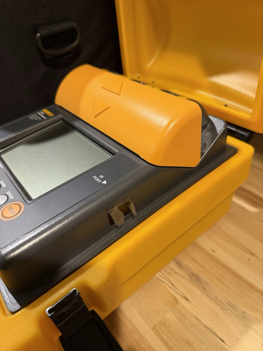 FLUKE 1550 MEGOHMMETER HIGH VOLTAGE INSULATION TESTER (NEW) SHIPS FAST