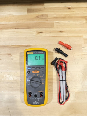 FLUKE 1507 INSULATION MULTIMETER W/ LEADS & CLIPS - SHIPS FAST