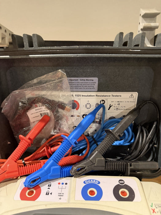MEGGER MIT1525 15 KV HIGH VOLTAGE INSULATION RESISTANCE TESTER WITH CABLES - TESTED