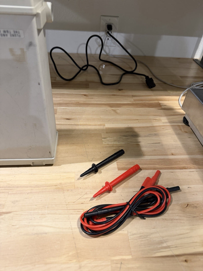 FLUKE 45 DUAL DISPLAY MULTIMETER WITH LEADS & CLIPS TESTED