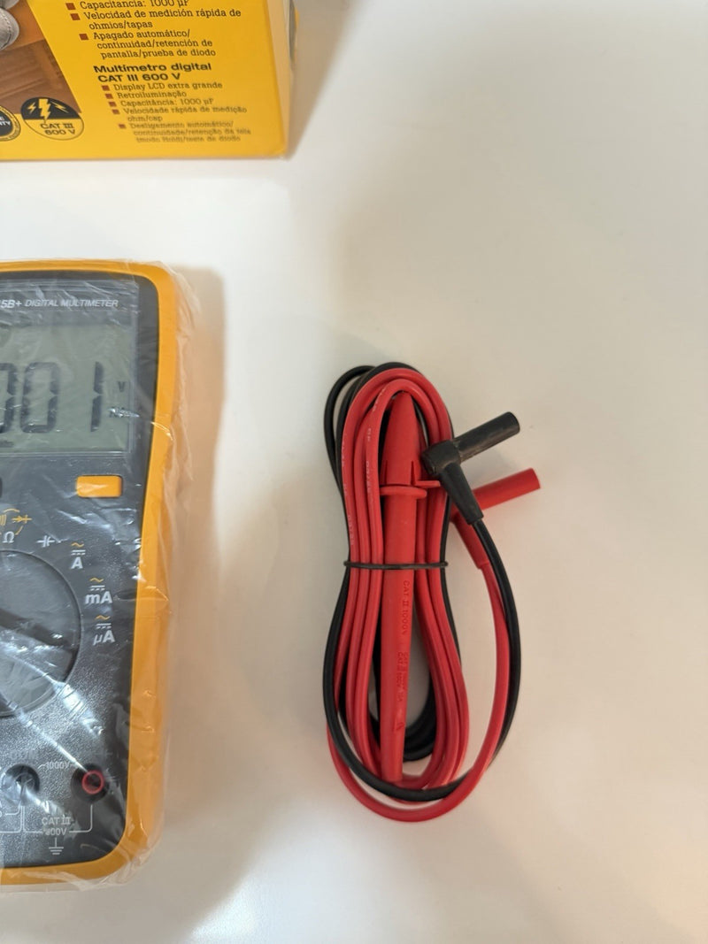 FLUKE 15B+ CAT III 600V DIGITAL MULTIMETER