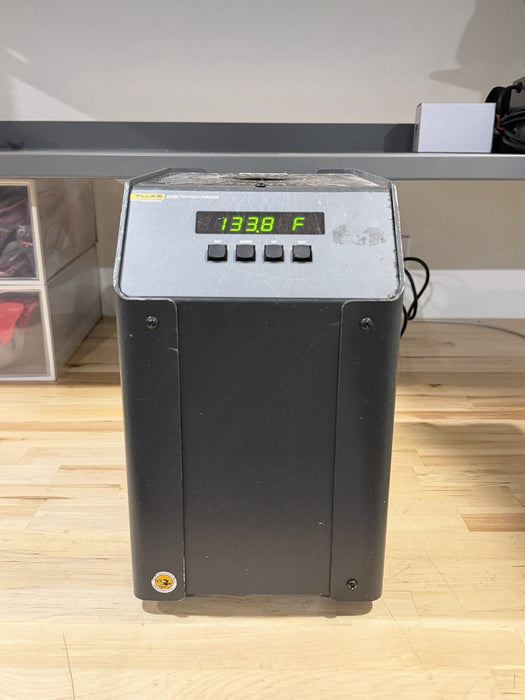 FLUKE 9150 PORTABLE FURNACE WITH CHARGER TESTED