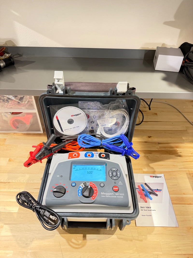 MEGGER MIT1025 10KV INSULATION TESTER WITH CHARGER & LEADS