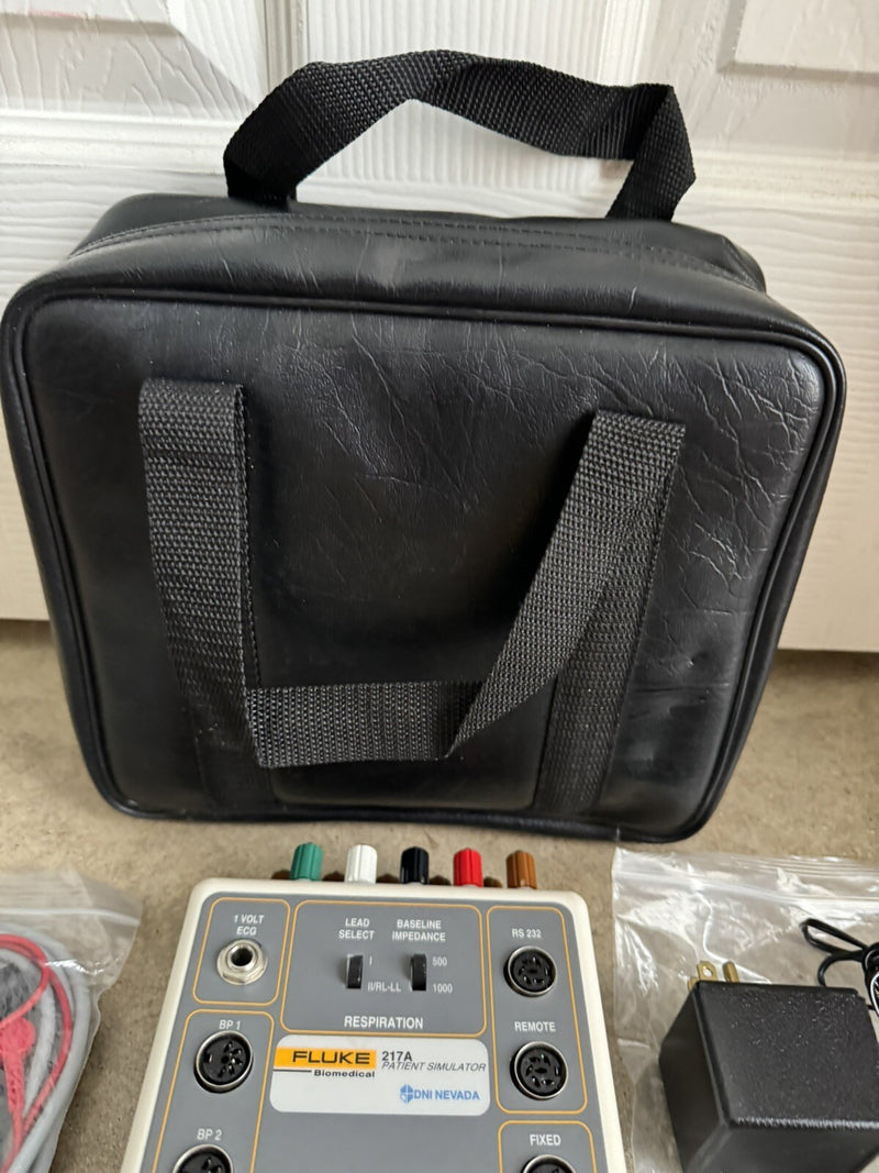 FLUKS 217A PATIENT SIMULATOR WITH ACCESSORIES & BAG
