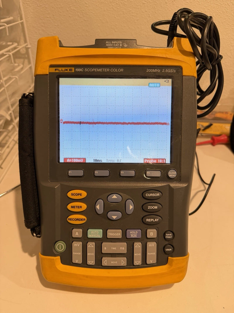 FLUKEE 199C 200MHZ 2.5GS/S SCOPEMETER COLOR WITH ACCESSORIES TESTED