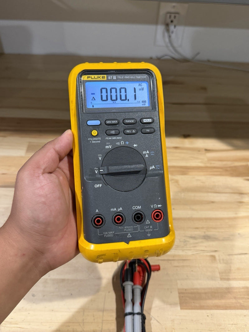 FLUKE 87 III TRUE RMS MULTIMETER W/LEADS & CLIPS - SHIPS FAST #6