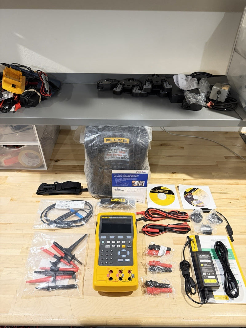 FLUKE 754 DOCUMENTING PROCESS CALIBRATOR W/ ACCESSORIES (NEW) FREE SHIPPING