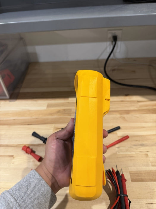 FLUKE 28 II TRUE RMS MULTIMETER WITH LEADS & CLIPS TESTED