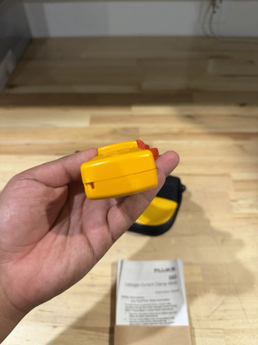 FLUKE 360 AC LEAKAGE CURRENT CLAMP METER TESTED RARE