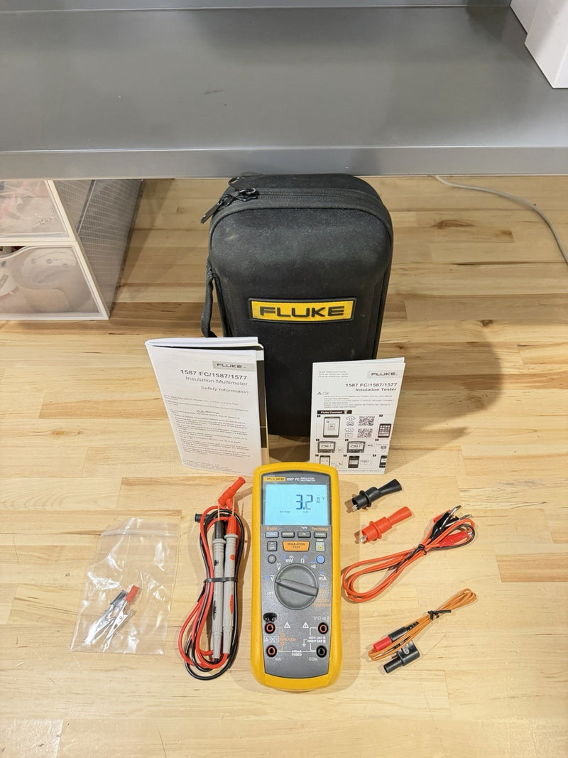 FLUKE 1587 FC 2 IN 1 HANDHELD DIGITAL INSULATION MULTIMETER WITH ACCESSORIES