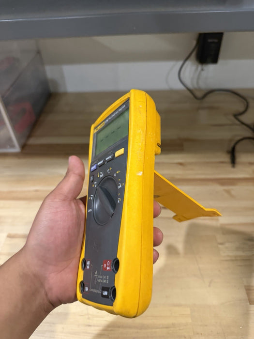 FLUKE 179 TRUE RMS MULTIMETER FOR PARTS
