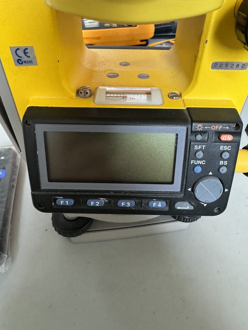 SOKKIA SCT6 TOTAL STATION WITH CASE