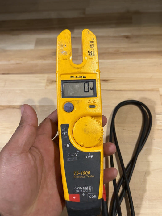 FLUKE T5-1000 ELECTRICAL TESTER 1000V CAT III (TESTED) SHIPS FAST