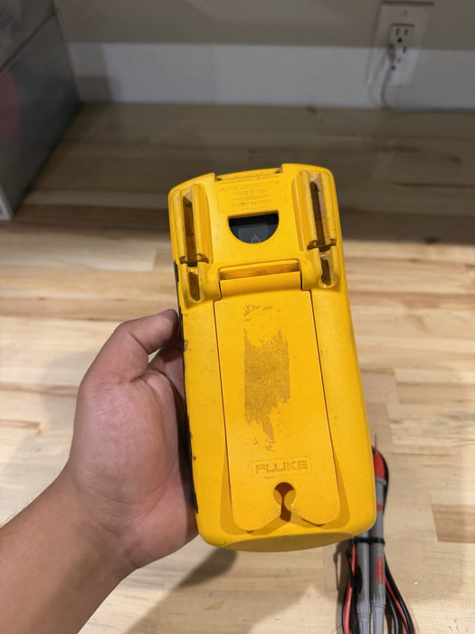 FLUKE 87V TRUE RMS MULTIMETER W/ LEADS (TESTED) SHIPS FAST