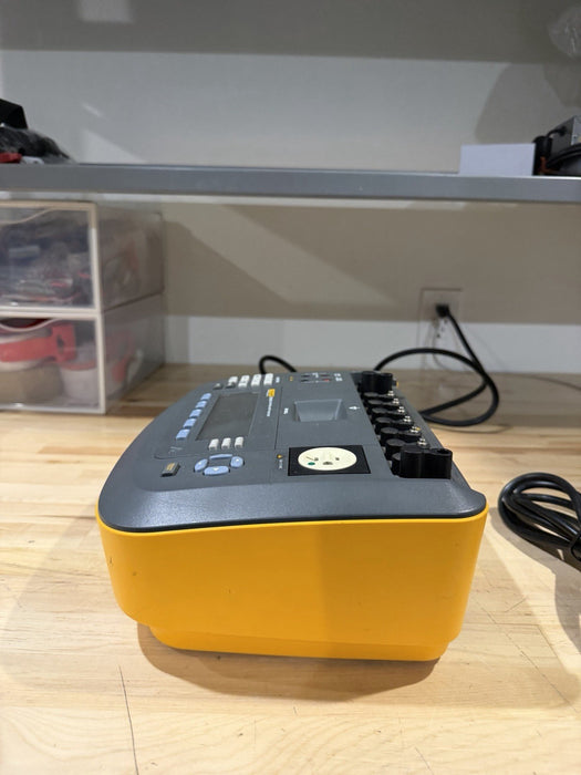 FLUKE ESA620 BIOMEDICAL ELECTRICAL SAFETY ANALYZER WITH CHARGER & LEADS