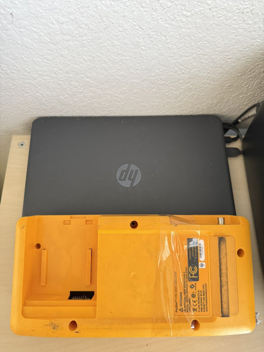FLUKE BIOMEDICAL PROSIM 8 VITAL SIGNS SIMULATOR FOR PARTS