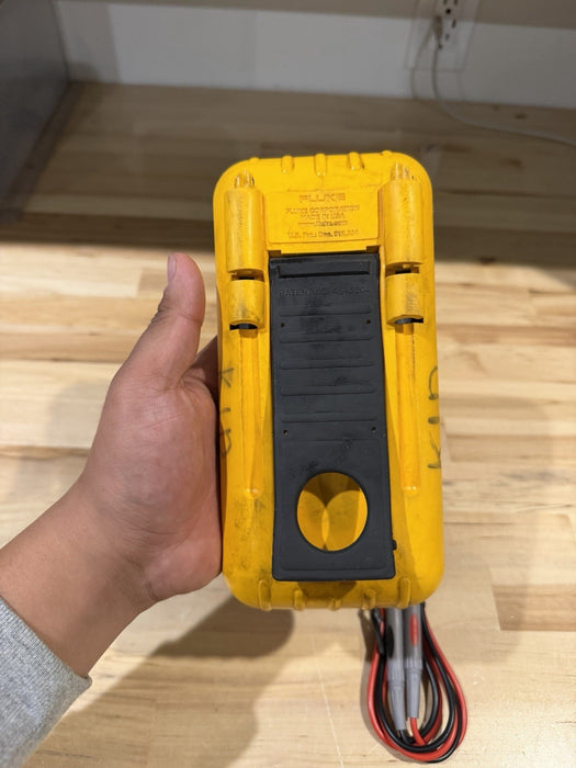 FLUKE 87V TRUE RMS MULTIMETER WITH LEADS TESTED