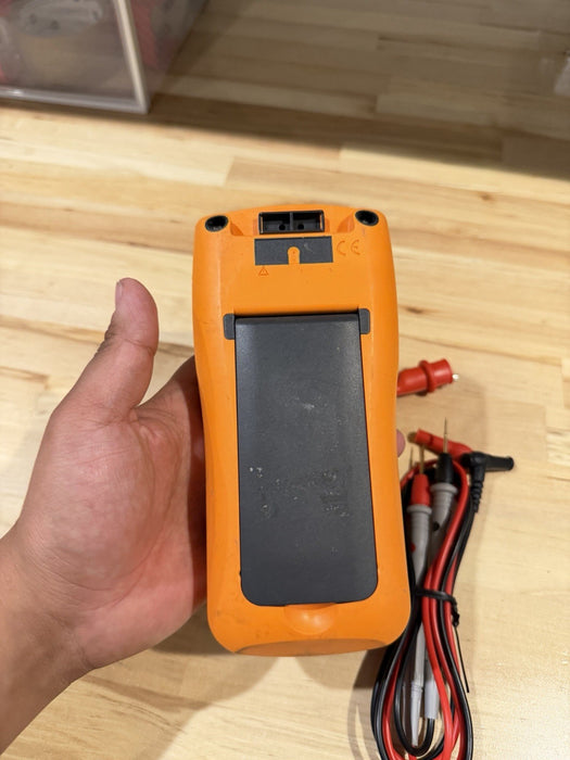 KEYSIGHT U1732C HANDHELD LCR METER WITH LEADS TESTED