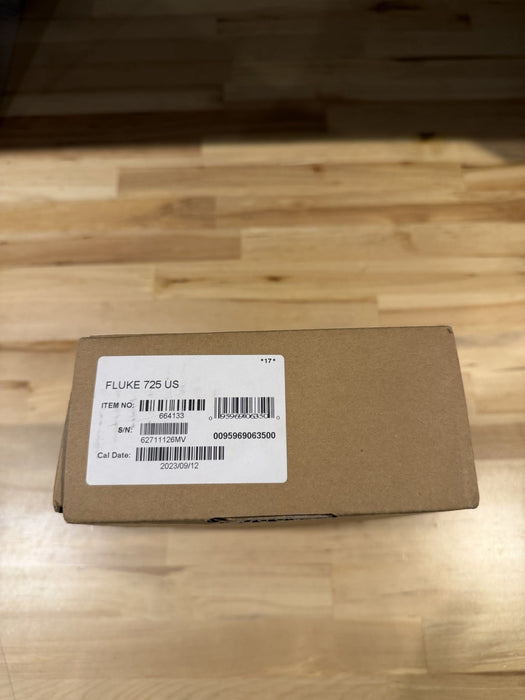 FLUKE 725 MULTIFUNCTION PROCESS CALIBRATOR NEW