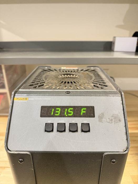 FLUKE 9150 PORTABLE FURNACE WITH CHARGER TESTED