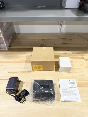 FLUKE BC7210 BATTERY CHARGER