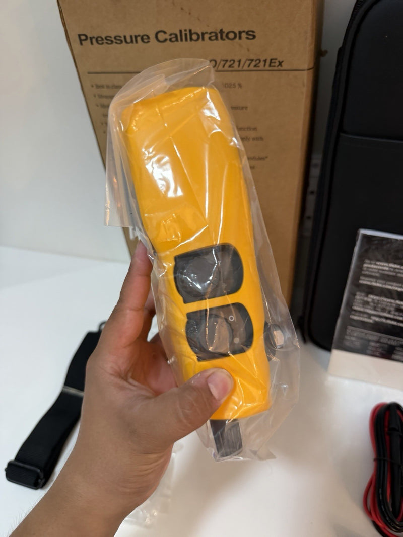 FLUKE 719 PRO 300G ELECTRIC PRESSURE CALIBRATOR